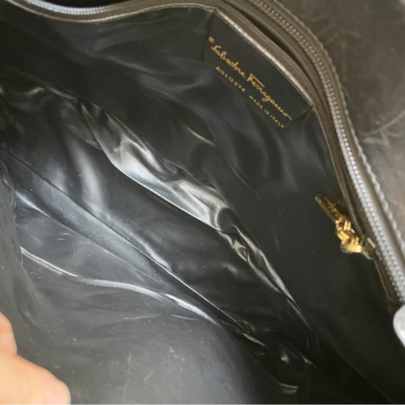 Salvatore Ferragamo black striped canvas and leather vintage shoulder bag - Picture 6 of 11